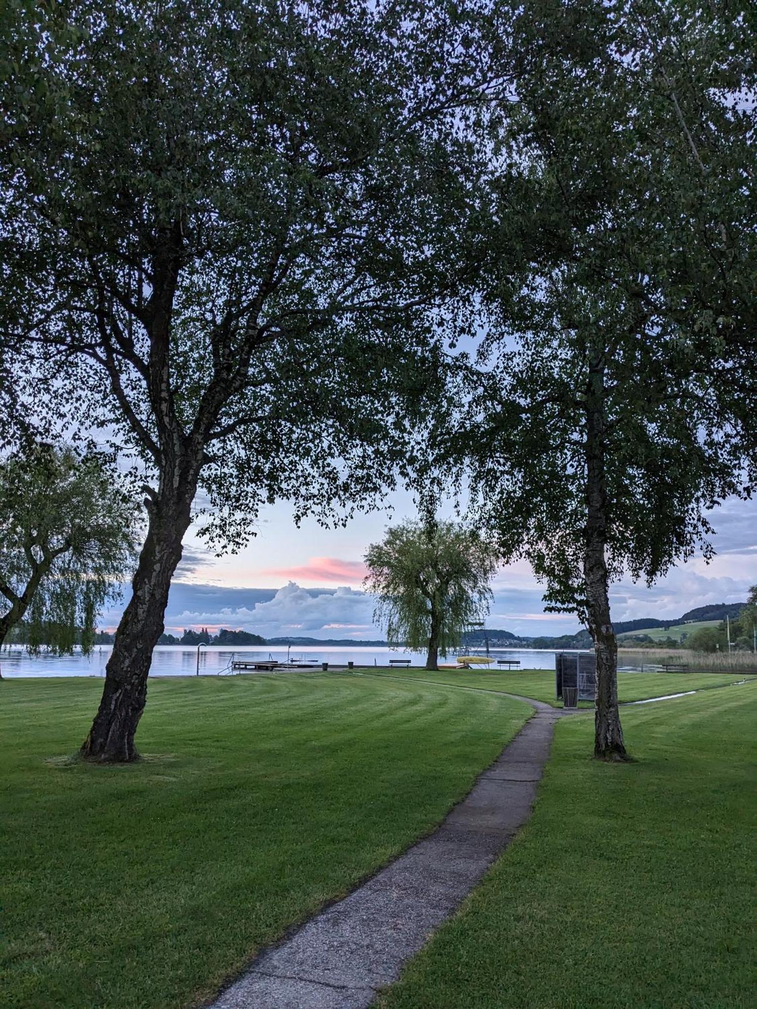 Ferienwohnungen Am See 오베르트룸 암 제 외부 사진